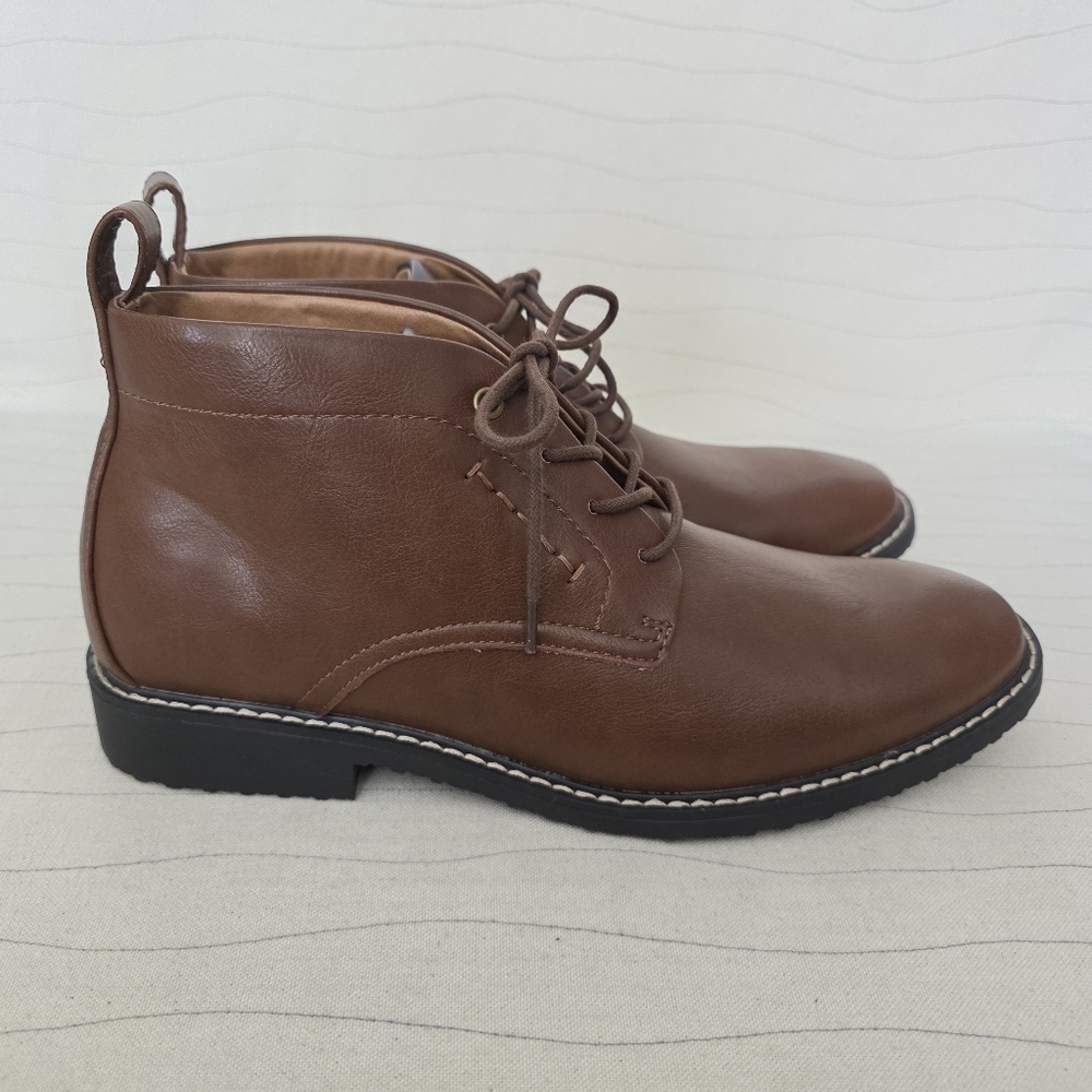 GUESS Mens Faux Leather Brown Ankle Dress Boots Shoes GMTINLY-R Size 8.5 NEW